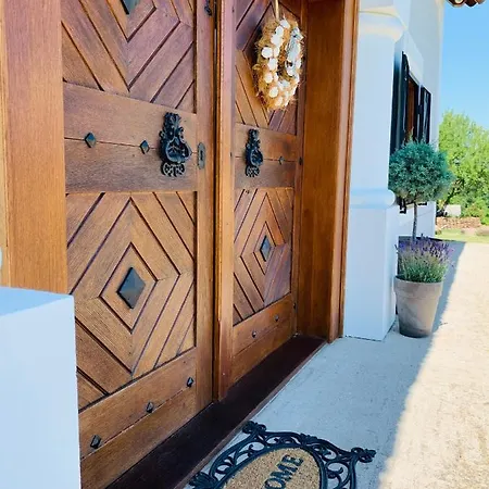 Kal Kove Vendeghaz Es Borteka Koveskal Exterior photo